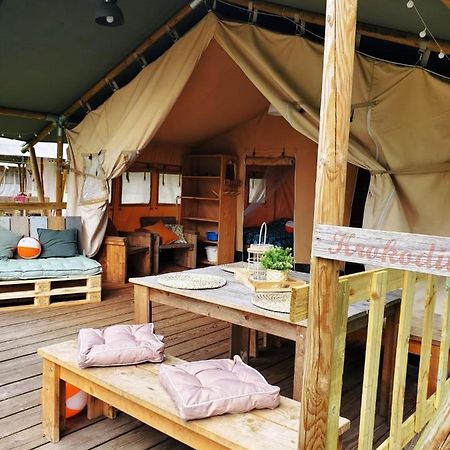 Vakantiepark De Bergen Wanroij - Safaritent エクステリア 写真