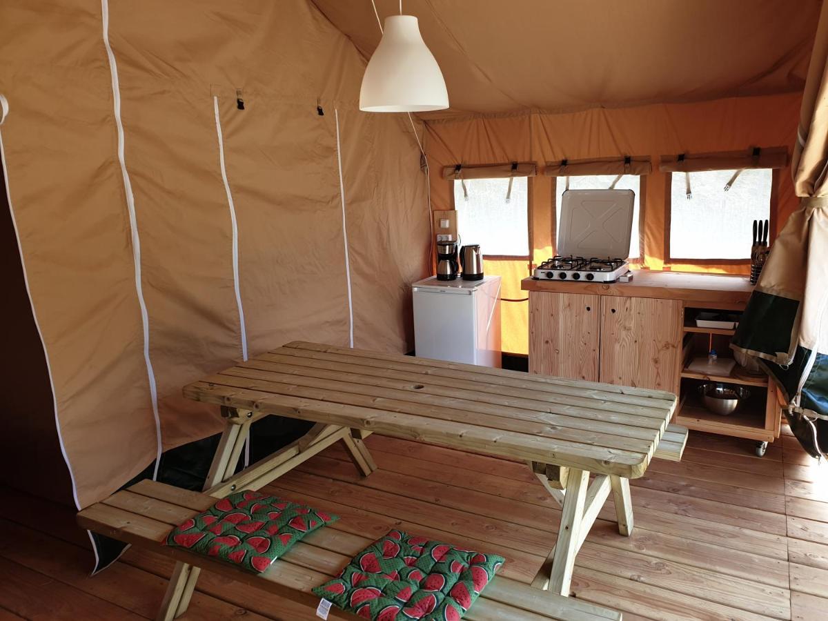 Vakantiepark De Bergen Wanroij - Safaritent エクステリア 写真