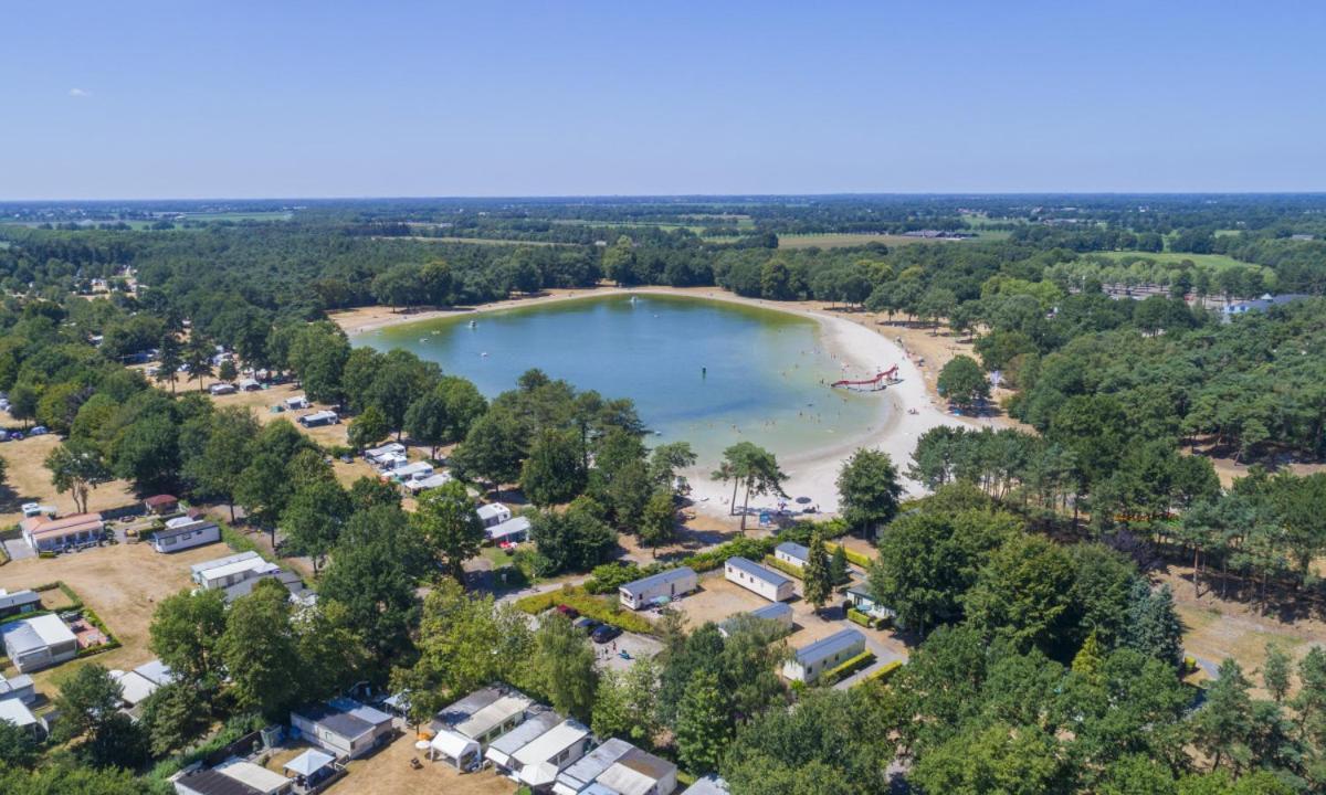 Vakantiepark De Bergen Wanroij - Safaritent エクステリア 写真