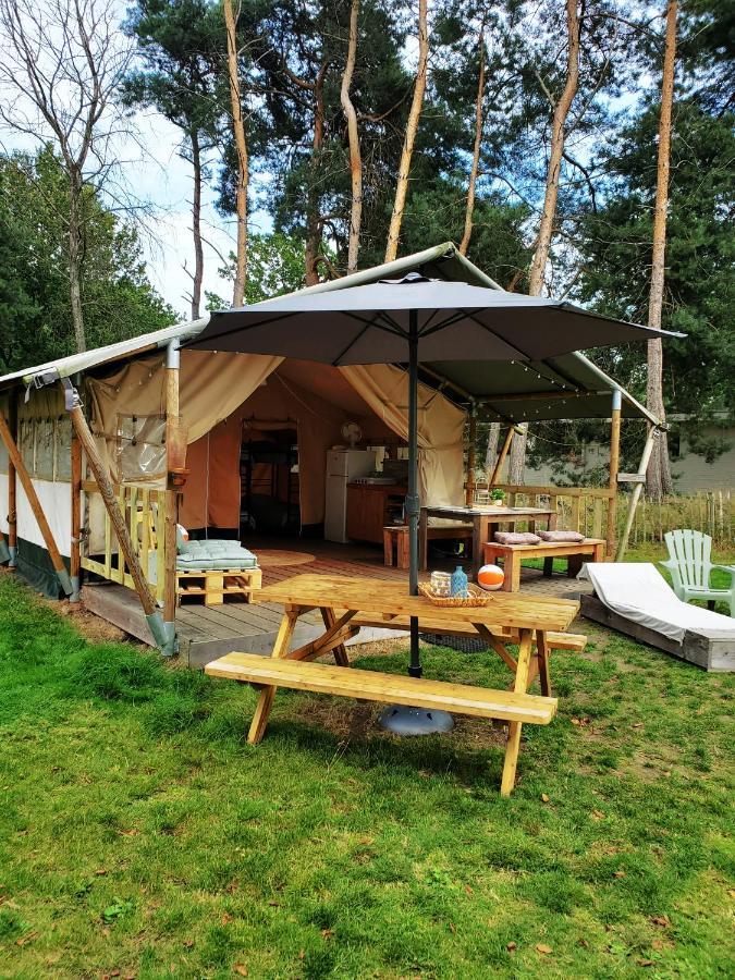 Vakantiepark De Bergen Wanroij - Safaritent エクステリア 写真