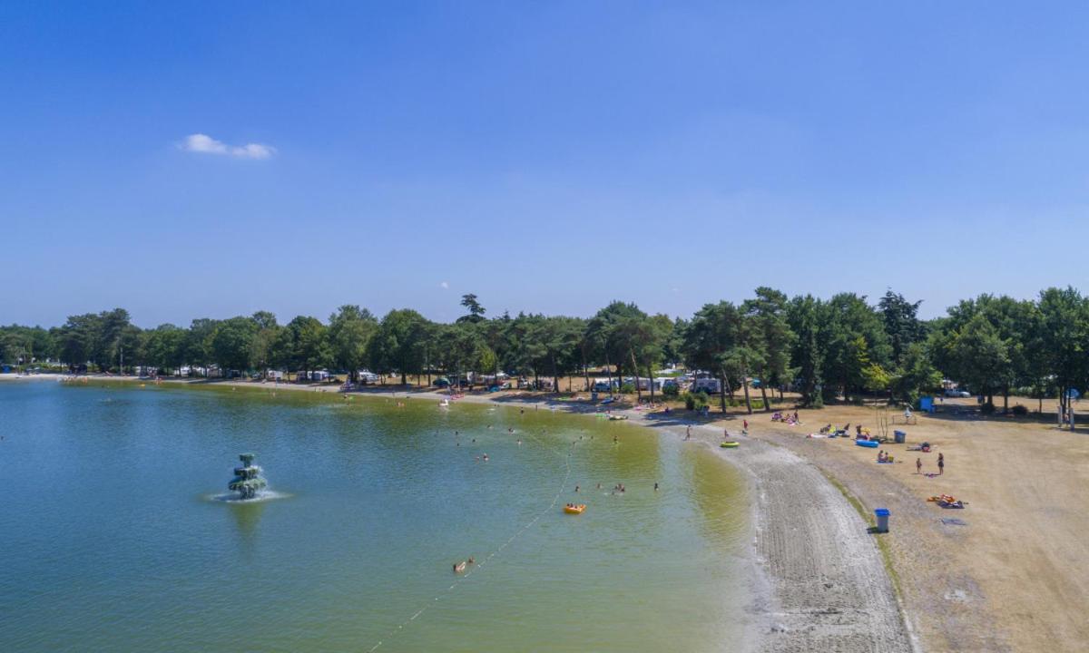 Vakantiepark De Bergen Wanroij - Safaritent エクステリア 写真