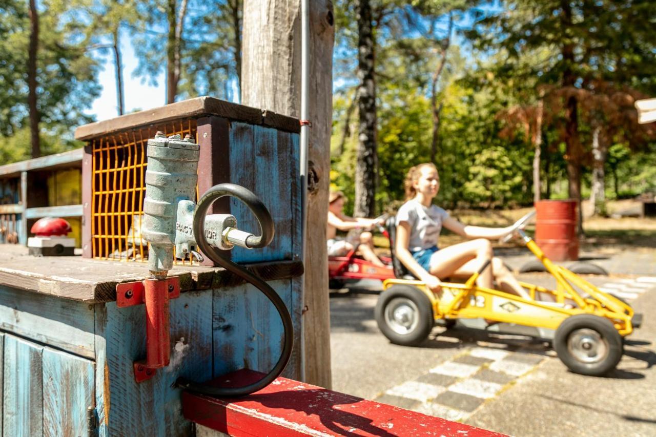 Vakantiepark De Bergen Wanroij - Safaritent エクステリア 写真